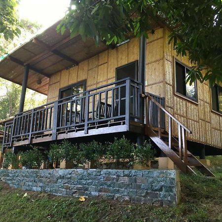 Villa Native House With Beautiful Pool Bagac Exterior foto