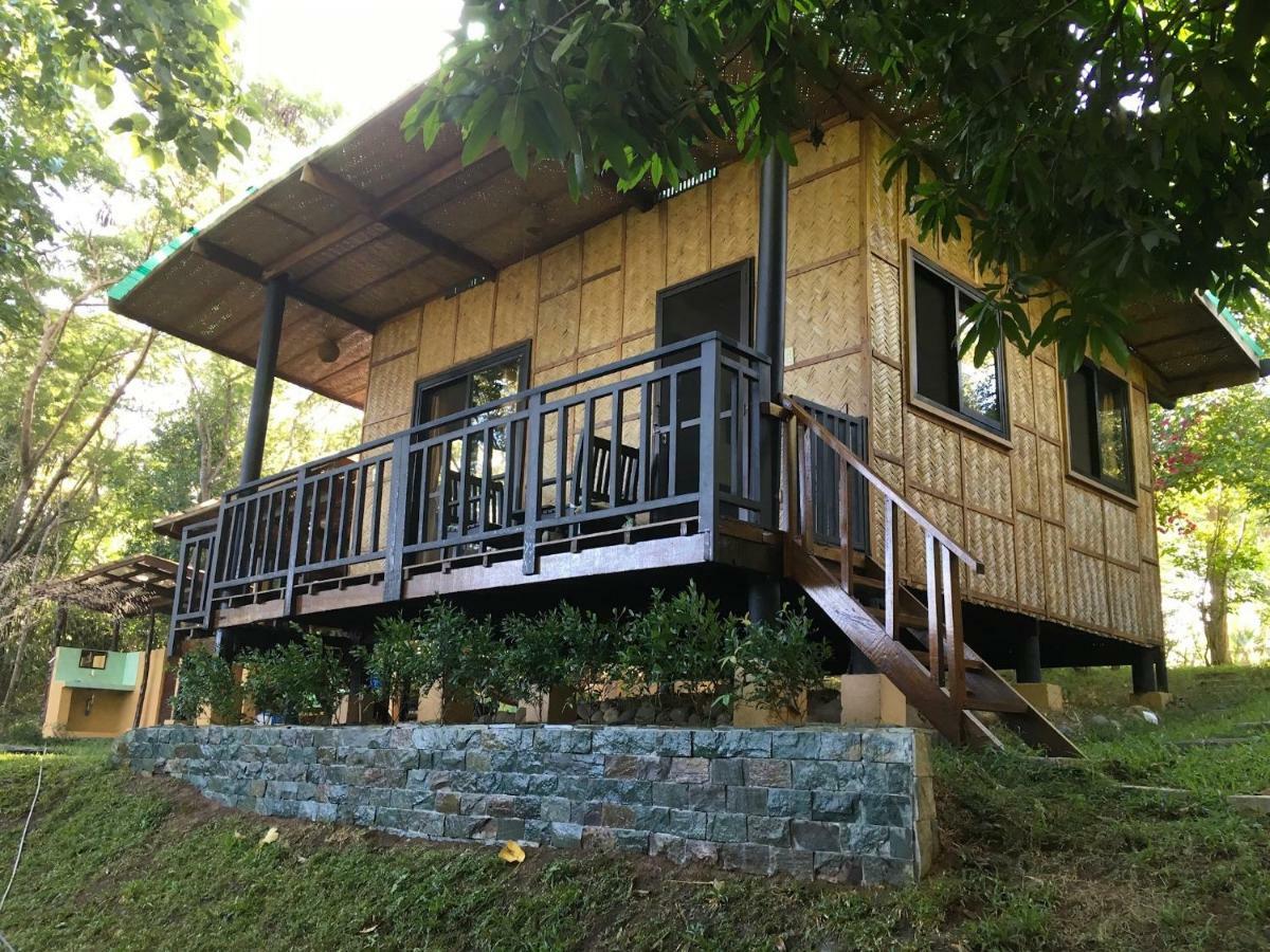 Villa Native House With Beautiful Pool Bagac Exterior foto